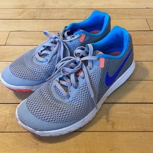 Nike Gray Flex Experience RN 5